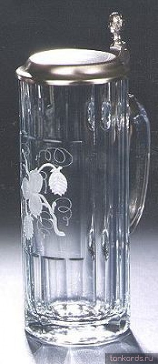 Стеклянная пивная кружка с оловянной крышкой с изображением хмеля